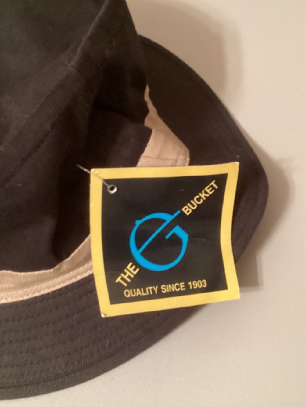 The Bucket Hat (L-XL) - Picture 2 of 6